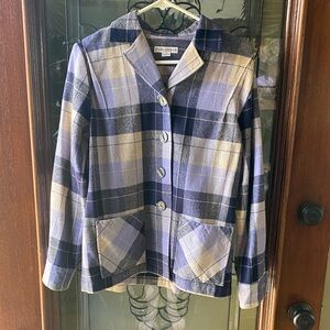 100% virgin wool Pendleton Navy and Beige Plaid Shirt